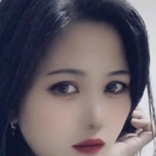 李华