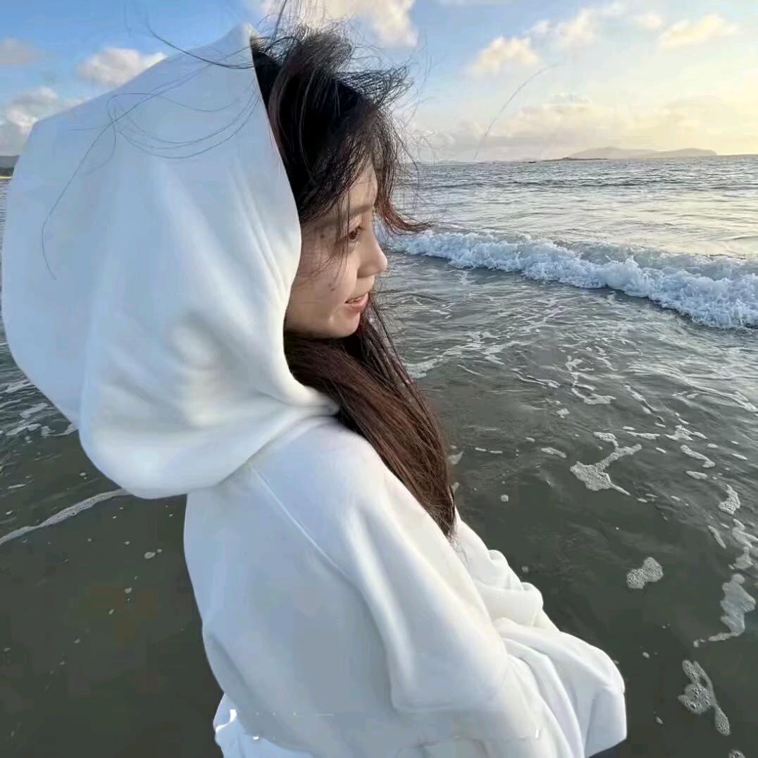 Lj不爱笑.