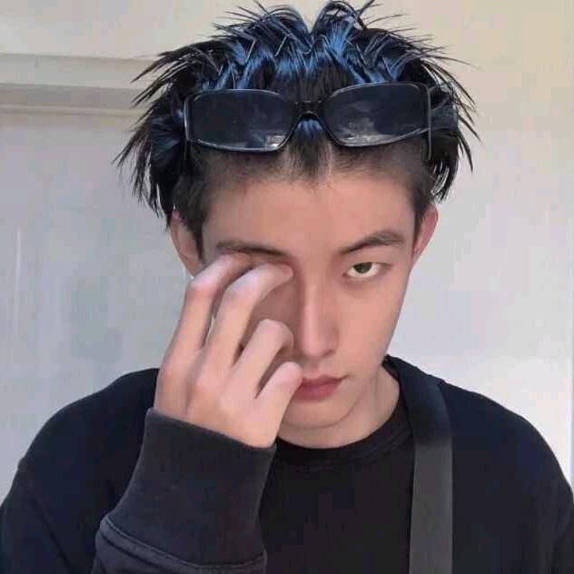 摸鱼中