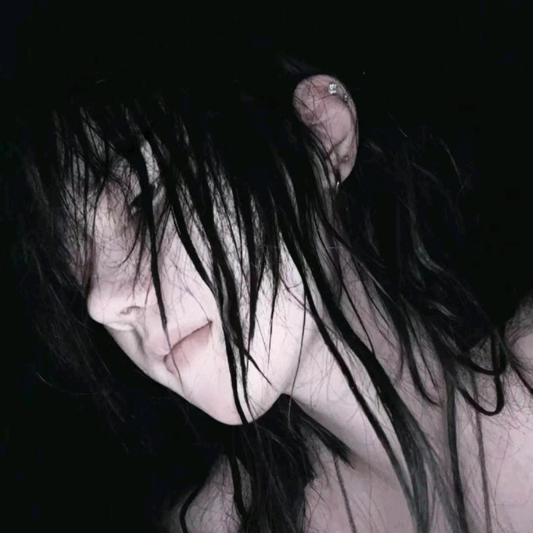 七七.