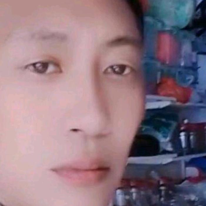 张英伦