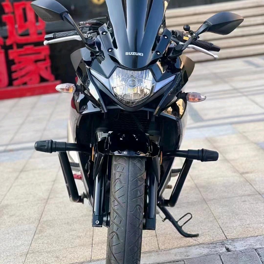 桃花依旧笑春风