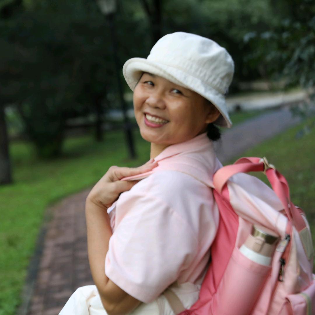 历遍红尘的娟子头像