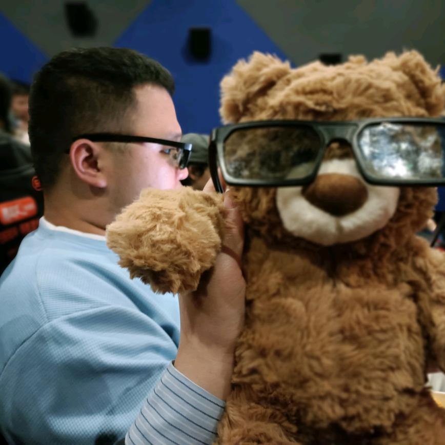 雨应该藏在云里