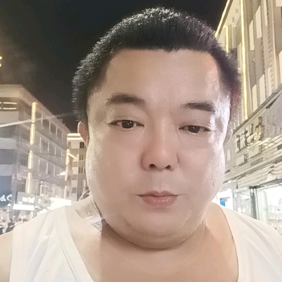 努力奋斗，一切向钱