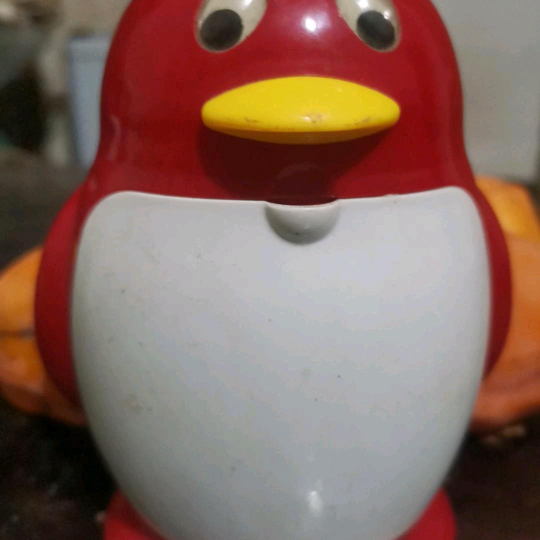 老何