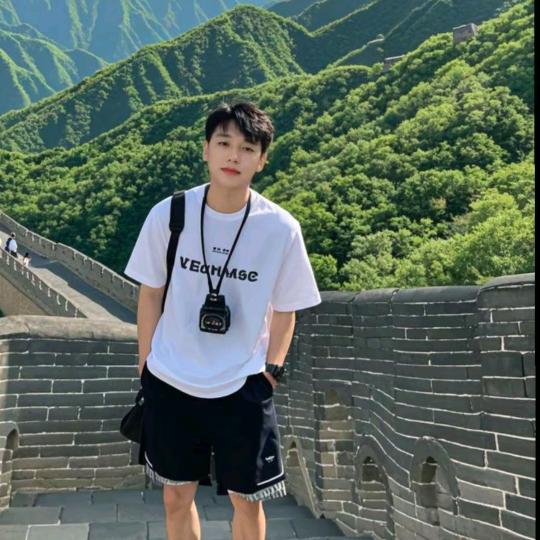 养鹦鹉的阿三🌈————————————