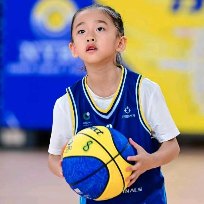 穿3号的晴子🏀