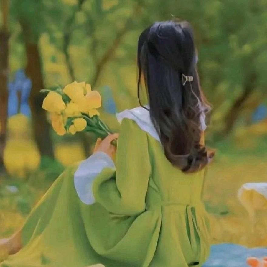 英儿🍀时尚穿搭