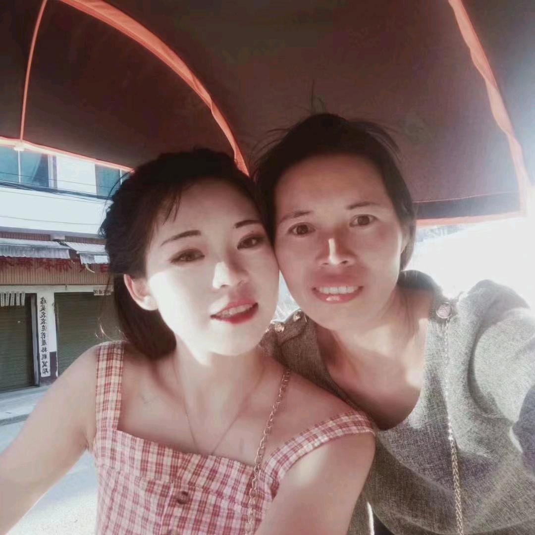 我后悔我生下小孩走在那里都有牵挂