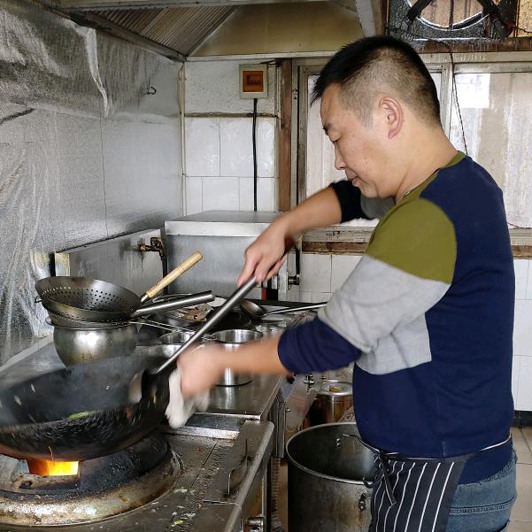 高老丝儿的小学徒