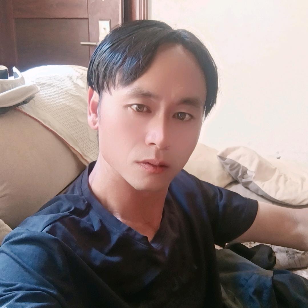 昭阳区大围墙舞狮队。