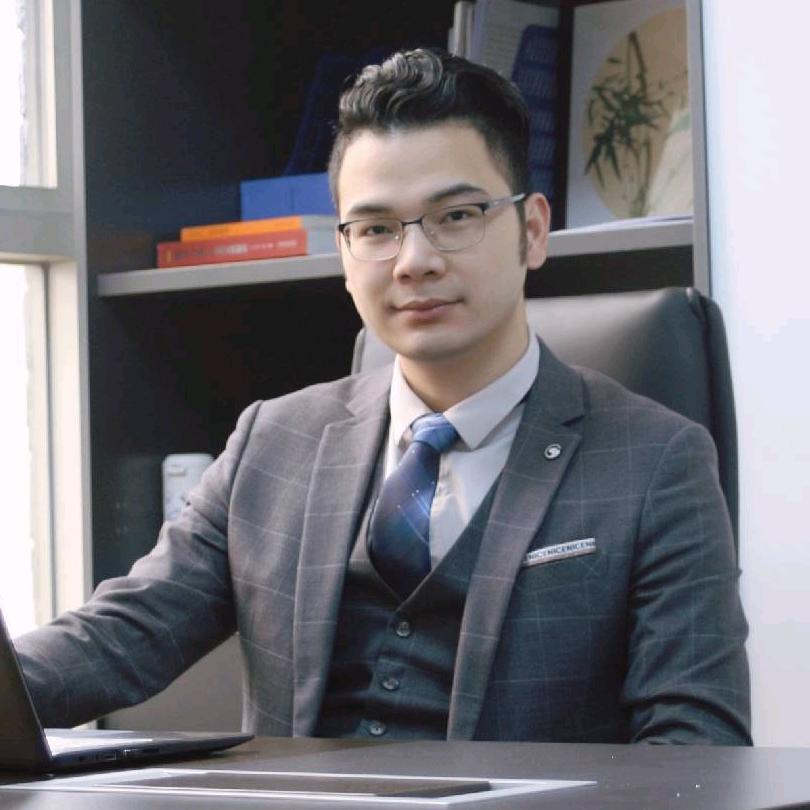 杨晓峰律师