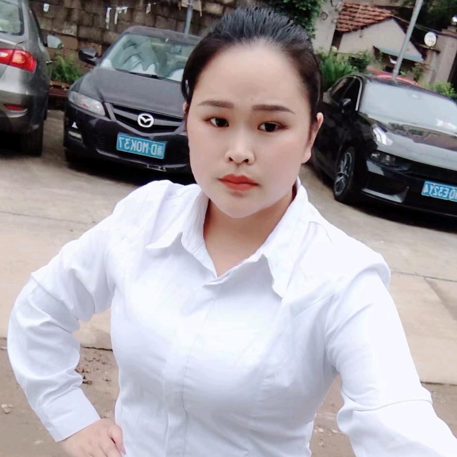 小方受过伤的女人