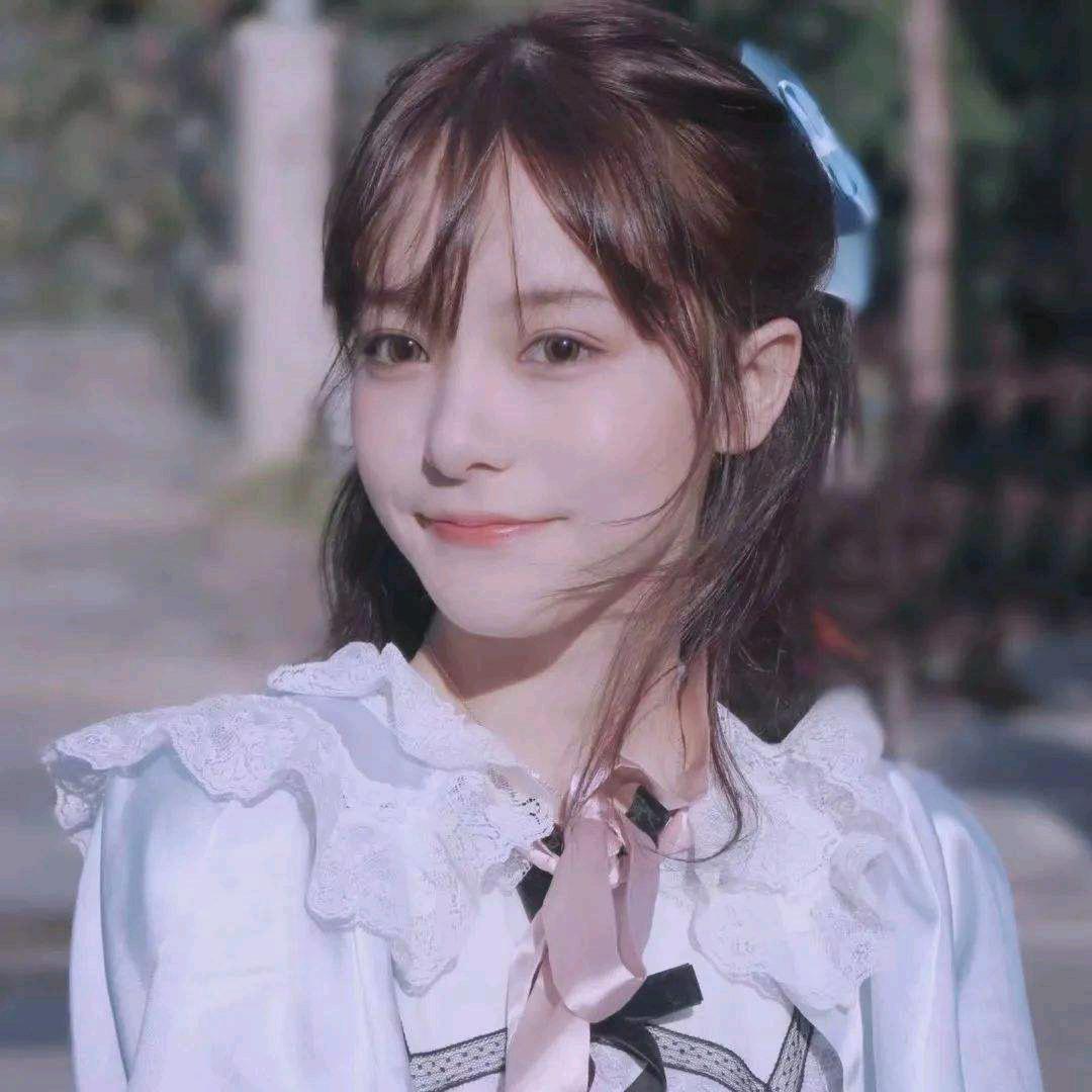 柠檬不萌吖