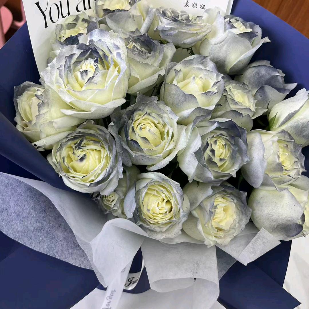 跑花小猪的女汉子