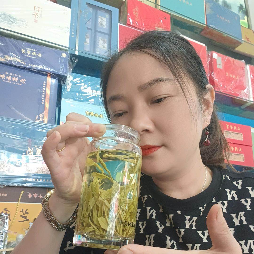 安庆怀宁-平坦卖茶小阿姨