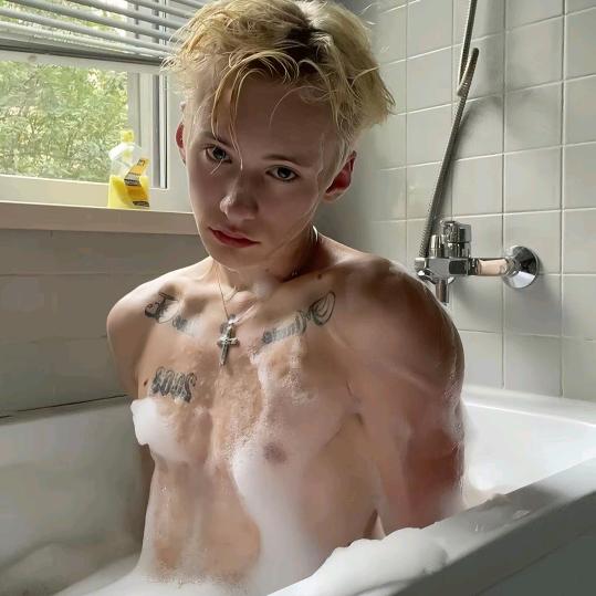 ᝰꫛ拉ಇ᭄先生࿐