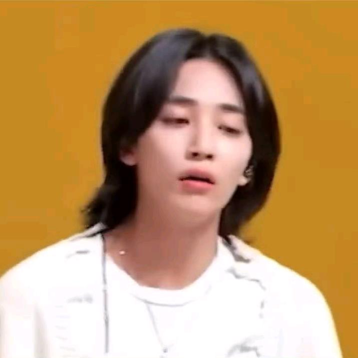 蜡笔小囧🍒🐰