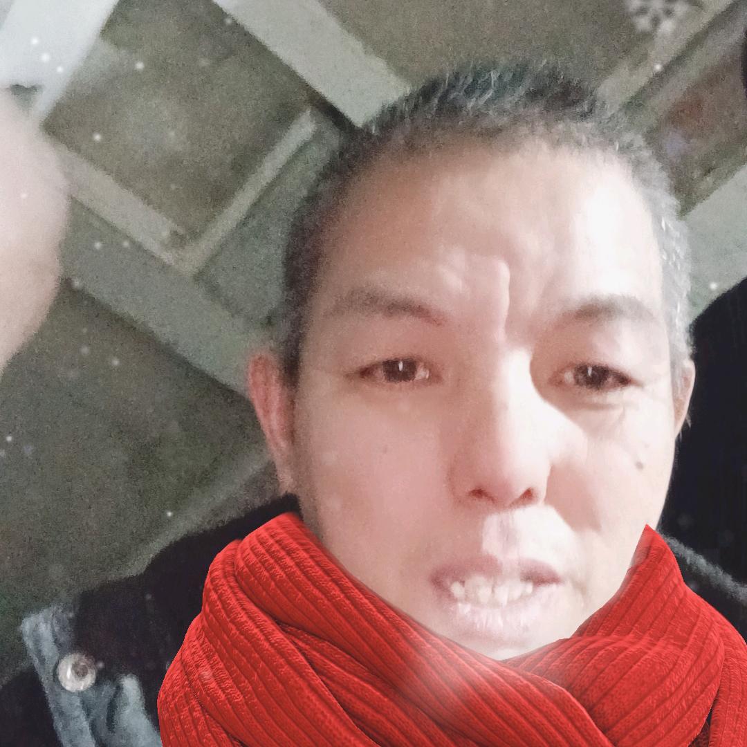 活在现实