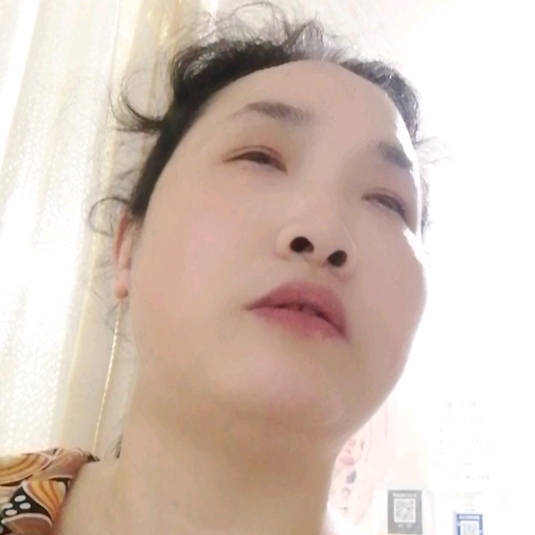 小霞