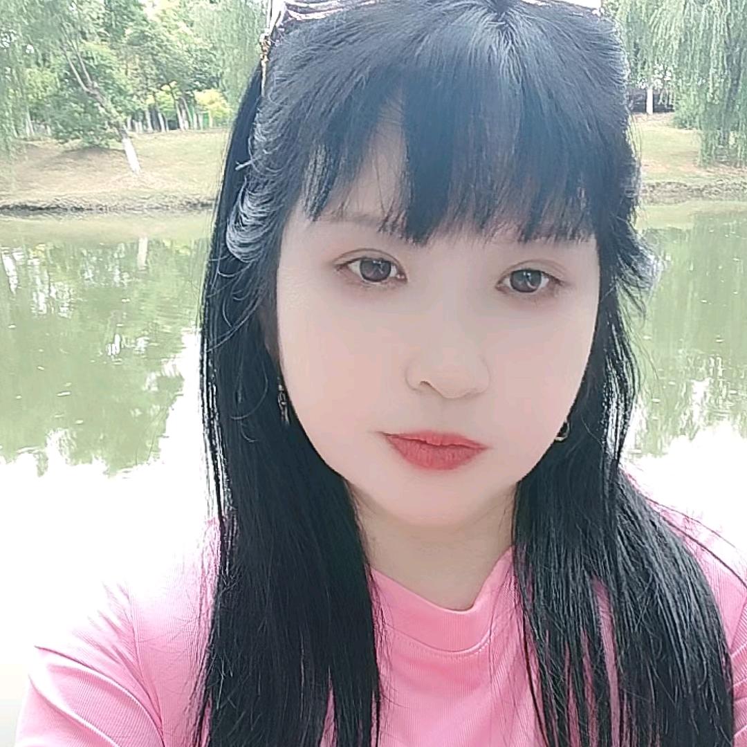 ꧁绕月的云꧂