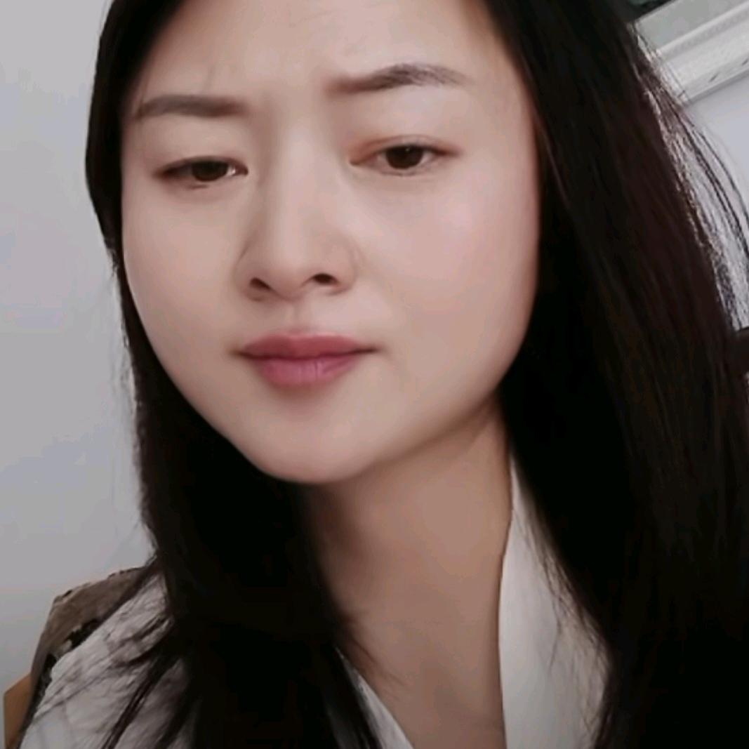 憨憨小白兔  橱窗