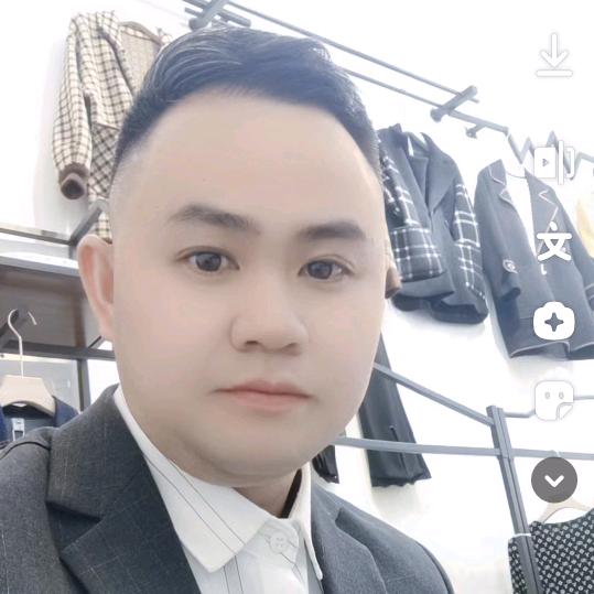 艰苦创叶：主营男女装黔西特产黄粑手撕豆干