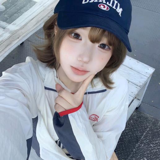阿涵.