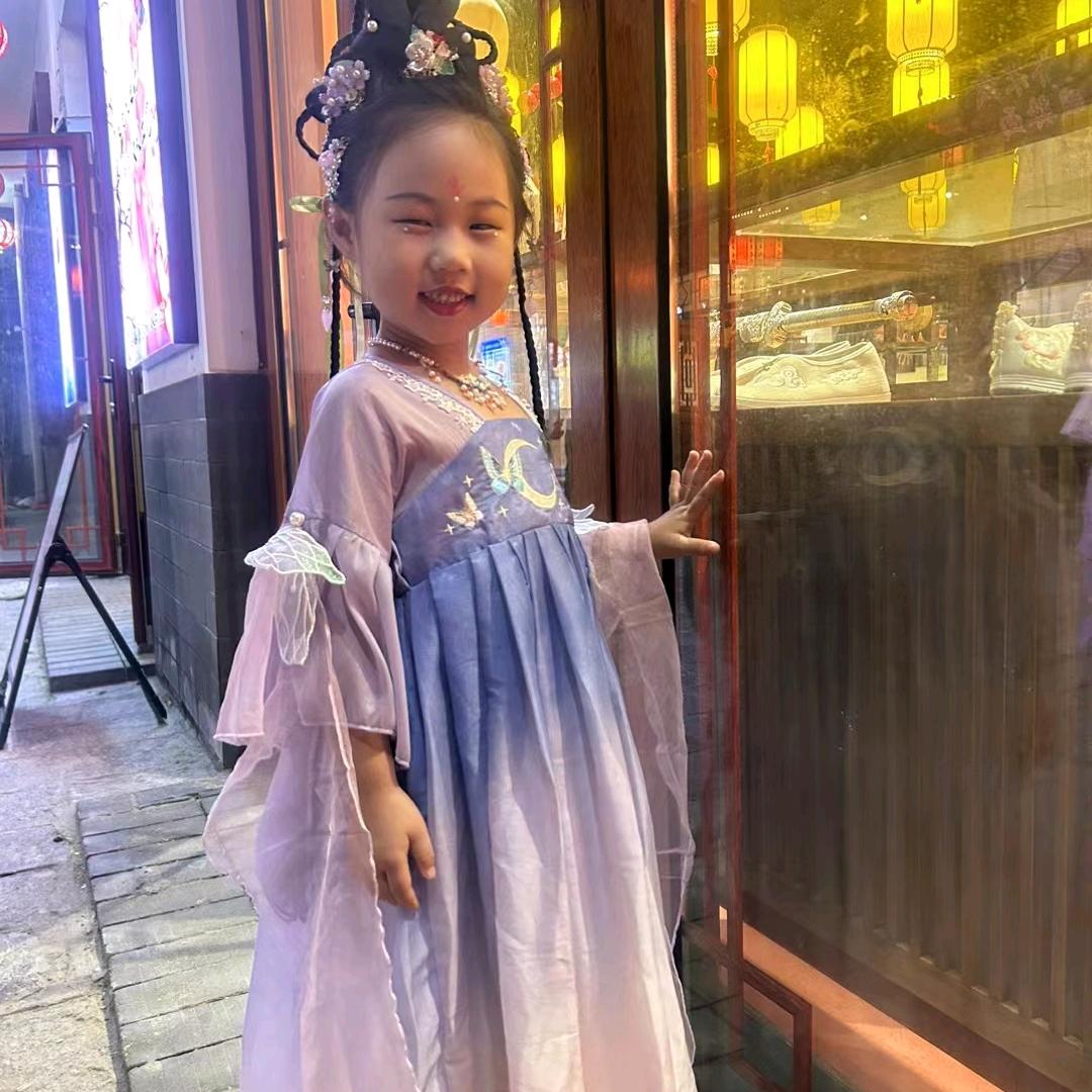 模模奶奶