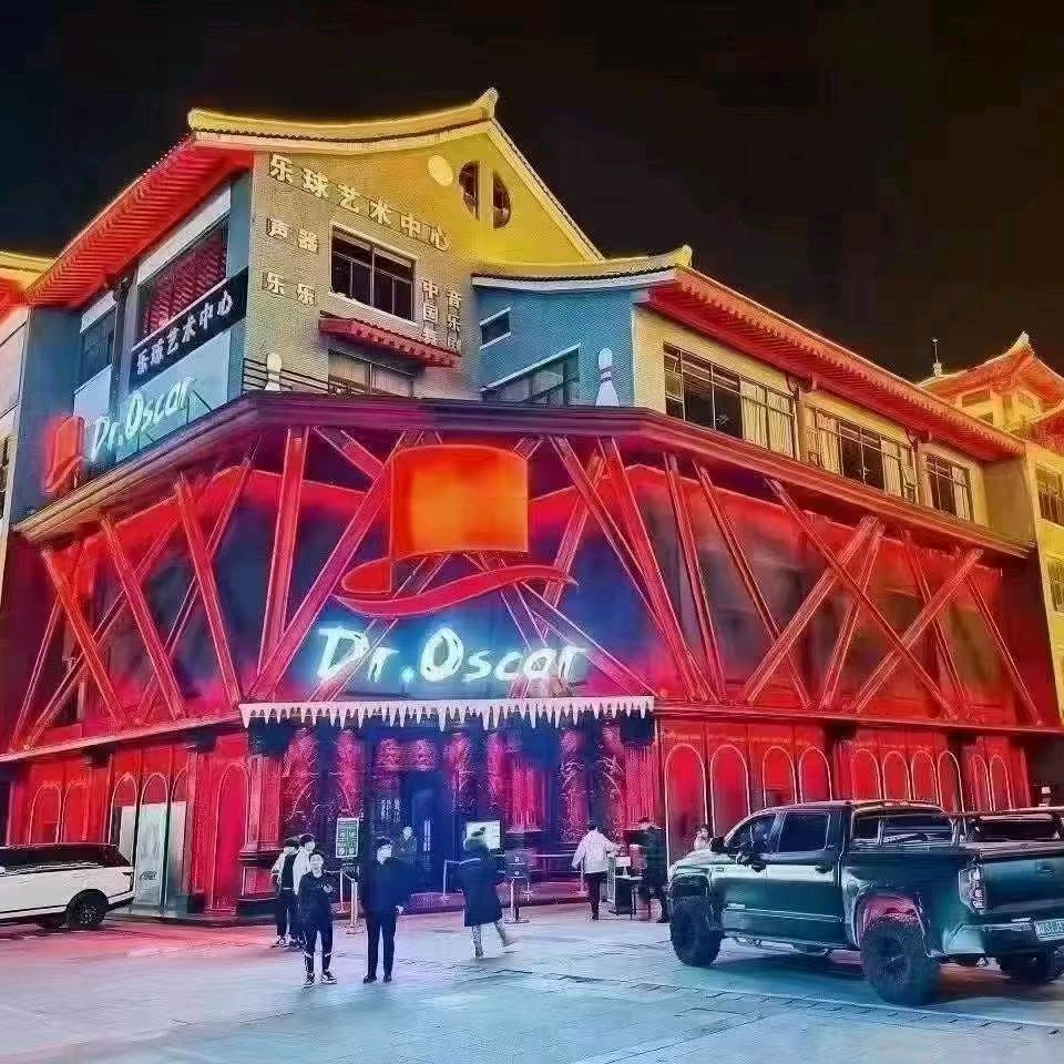 一路繁花的夏天