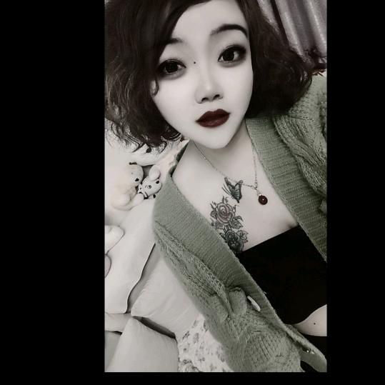 小 樱 桃👄