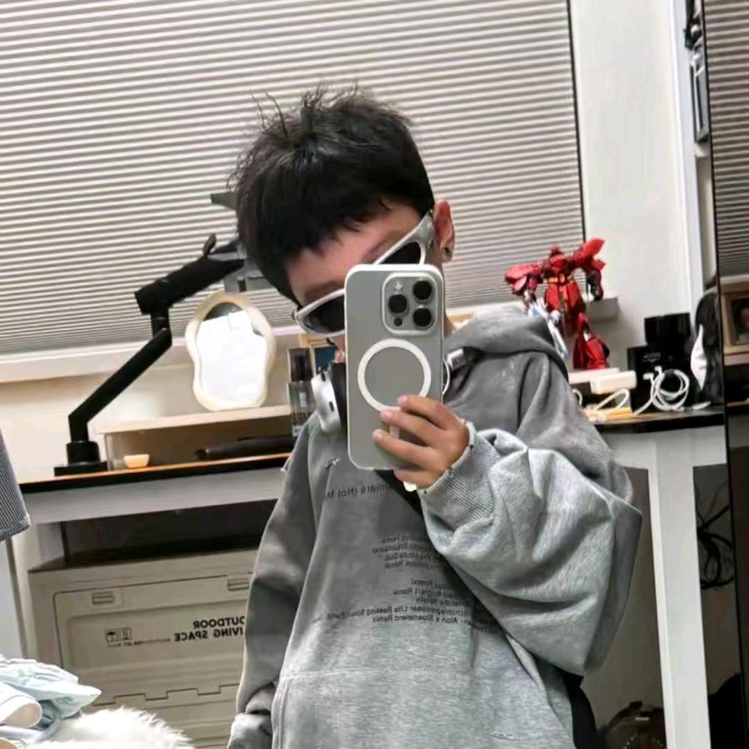 Aaa.努力小琪～