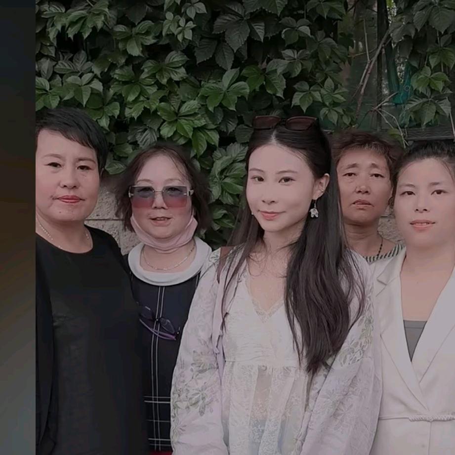 冉四姐（冉大漂亮）