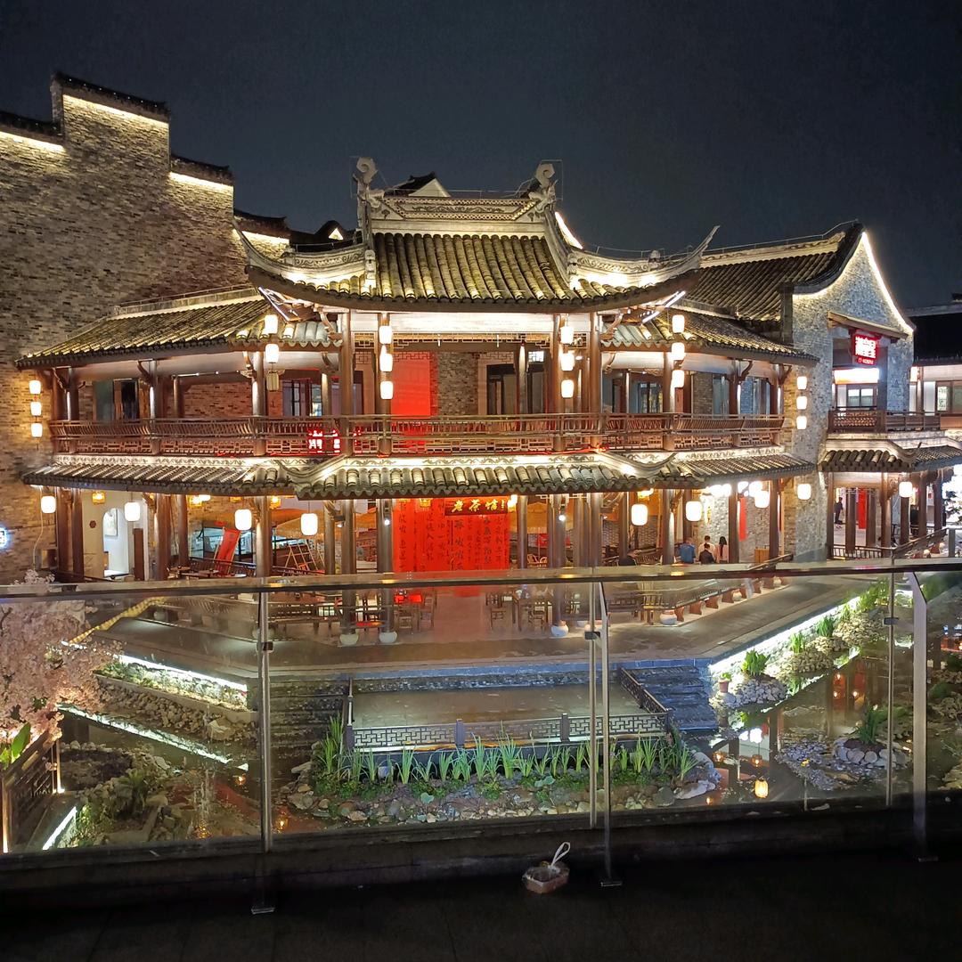 🇨🇳暗夜行者之光💫