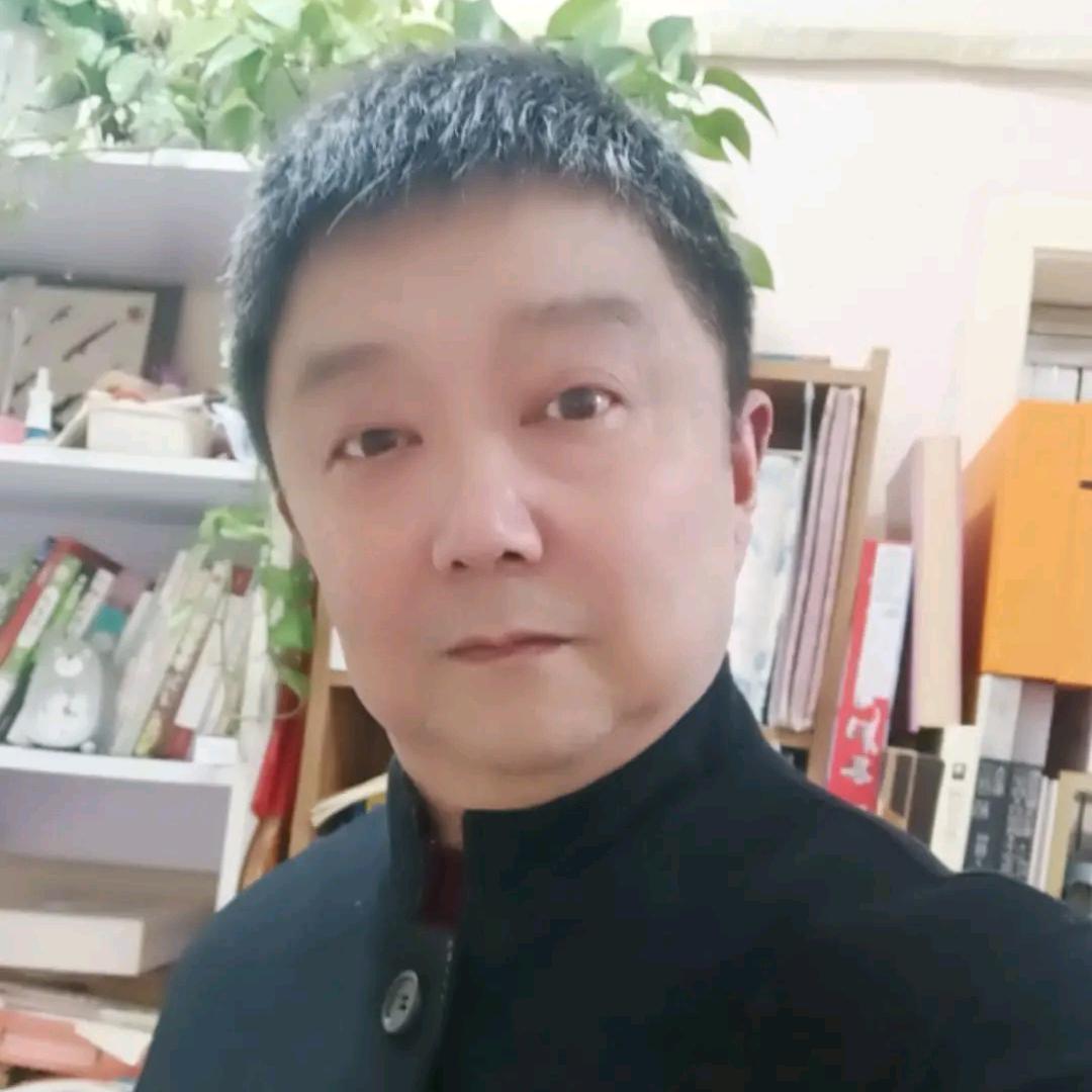 宏鸣歌