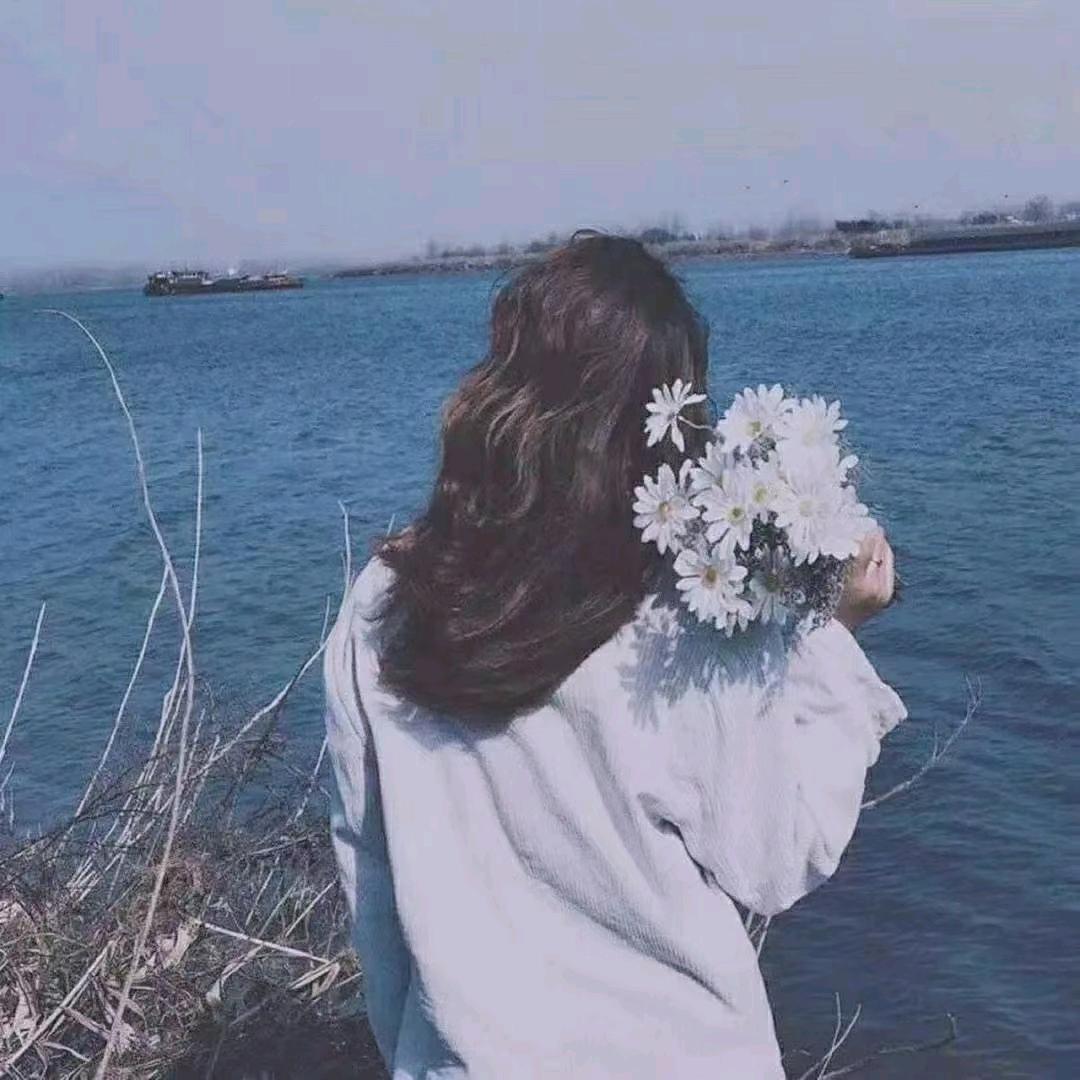 头发乱了(｢･ω･)｢嘿