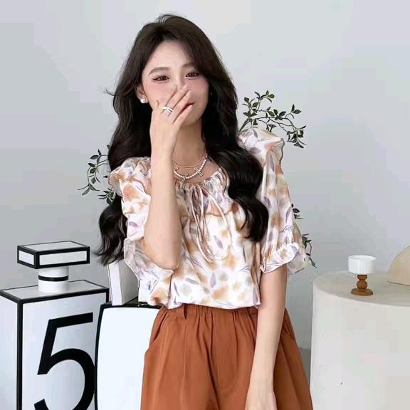 新店新六都服饰