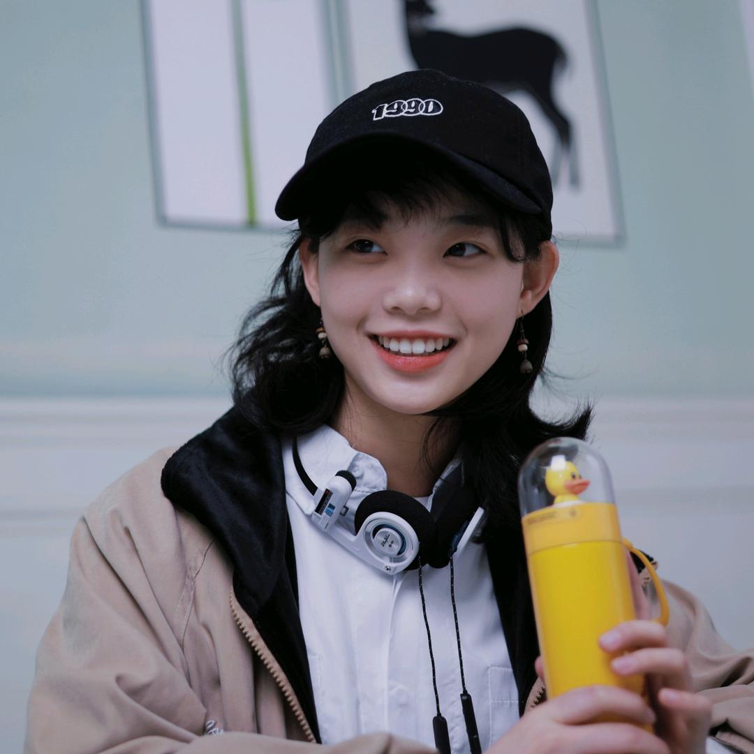 小咩爱吃玩