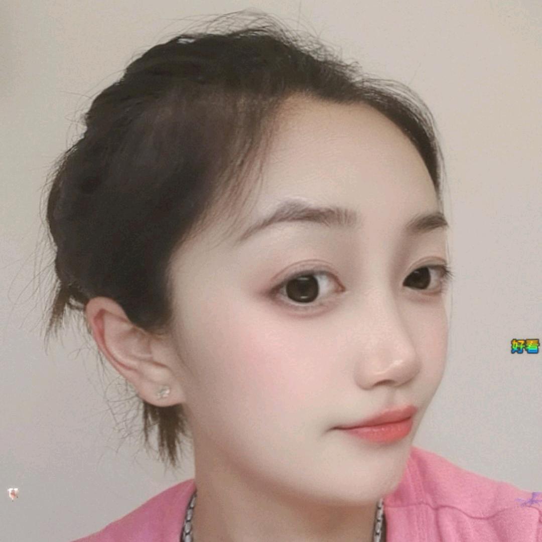 小窝头（柒月皮肤管理美甲美睫）