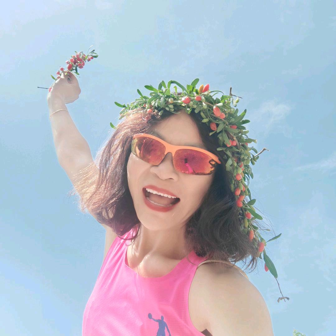 奔跑的枸杞姑娘