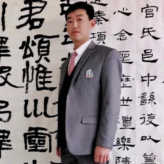 王译