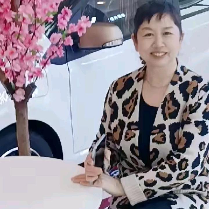 浅浅的微笑）