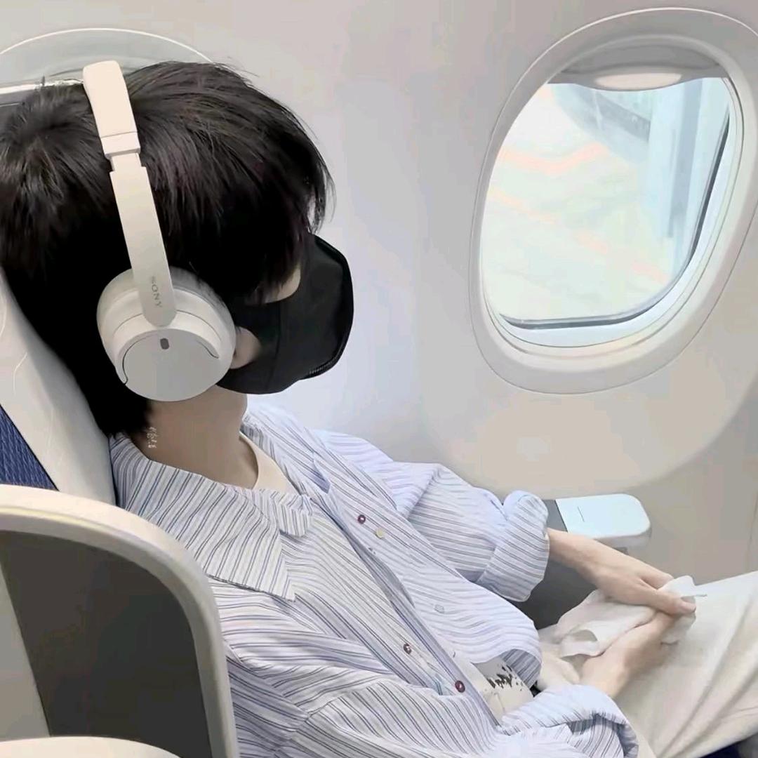 ᖇꫀᧁᖇꫀ遗憾