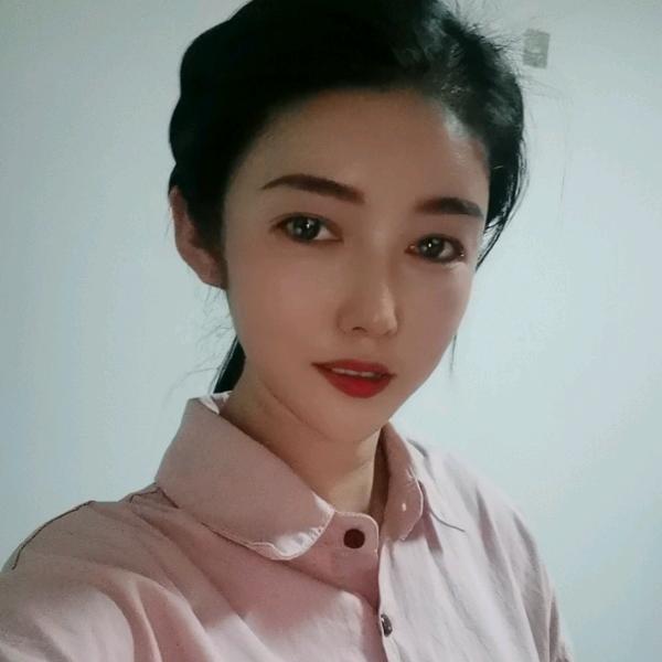 玉门 做背 洗脸的小鹿