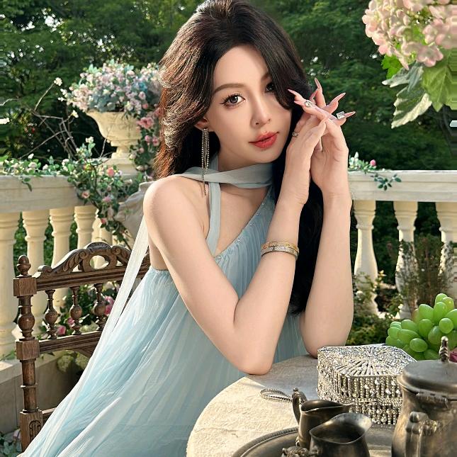 余潇潇｜小资衣橱👗