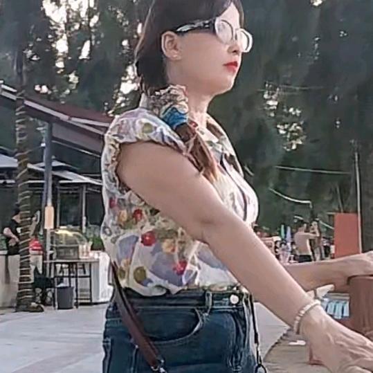 群！傻女人！