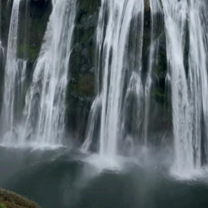 峻岭