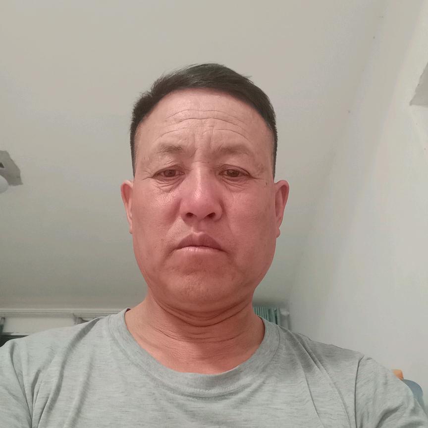 侯先文
