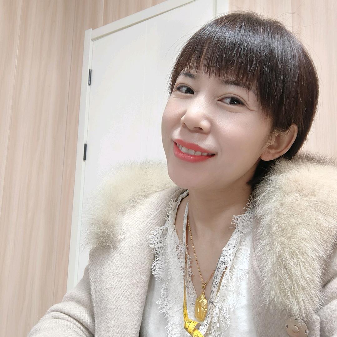 阿丽晚9：30首播